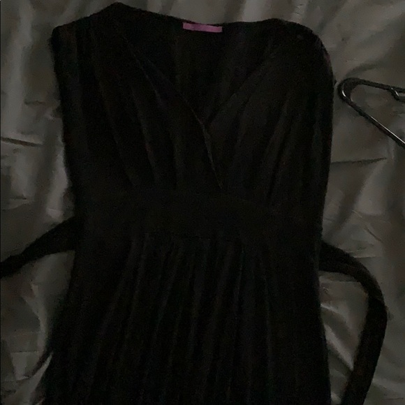 Formal dress - Picture 1 of 1